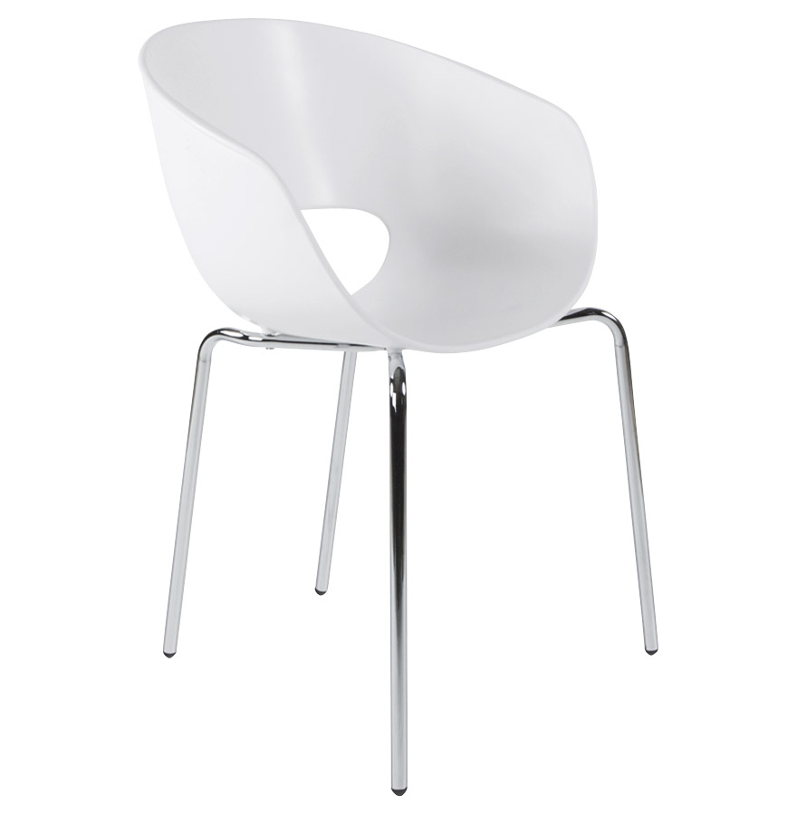 Chaise de salle a manger en plastique