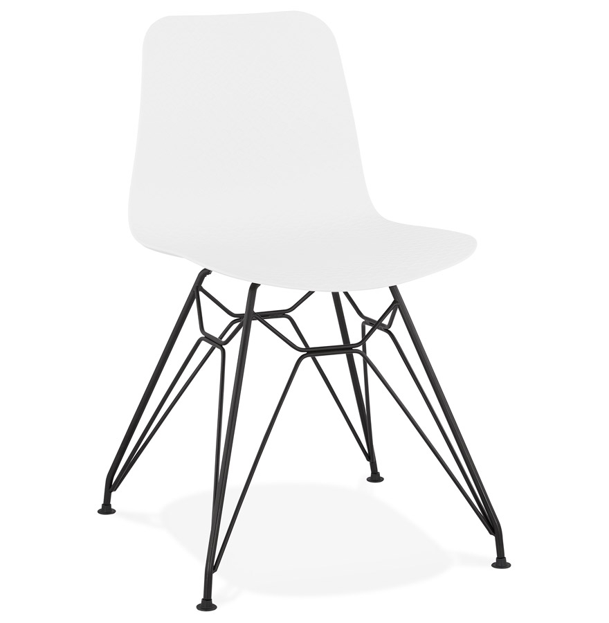 Chaise design 'GAUDY' blanche style industriel avec pied en métal noir vue1