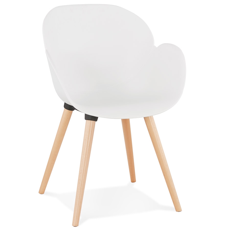 Chaise design scandinave 'PICATA' blanche avec pieds en bois vue1